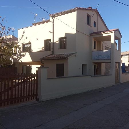 The Almond Tree Apartamento Torre del Compte Exterior foto