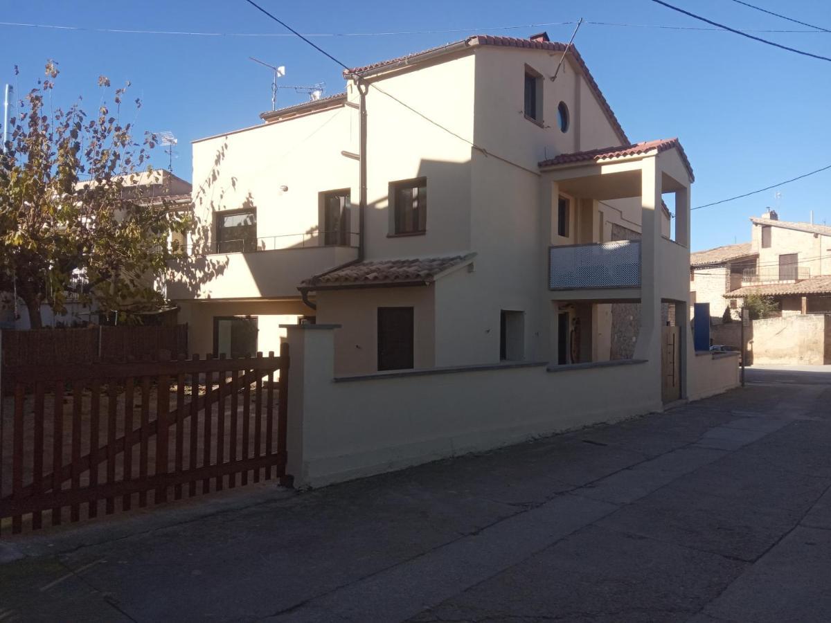 The Almond Tree Apartamento Torre del Compte Exterior foto